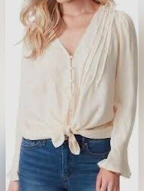 Jessica Simpson Cream V-Neck Pleated Button Blouse